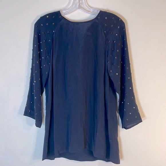 NWT. Club Monaco Small Kiki Silk Top With Hand Studded Chemise Eclipse Marine. - Picture 1 of 10